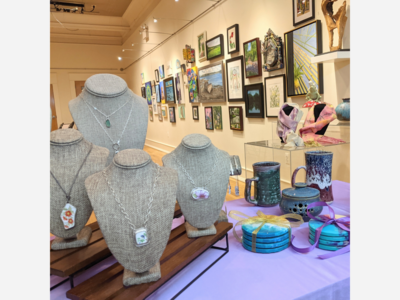 Off the Wall Holiday Market Grand Opening